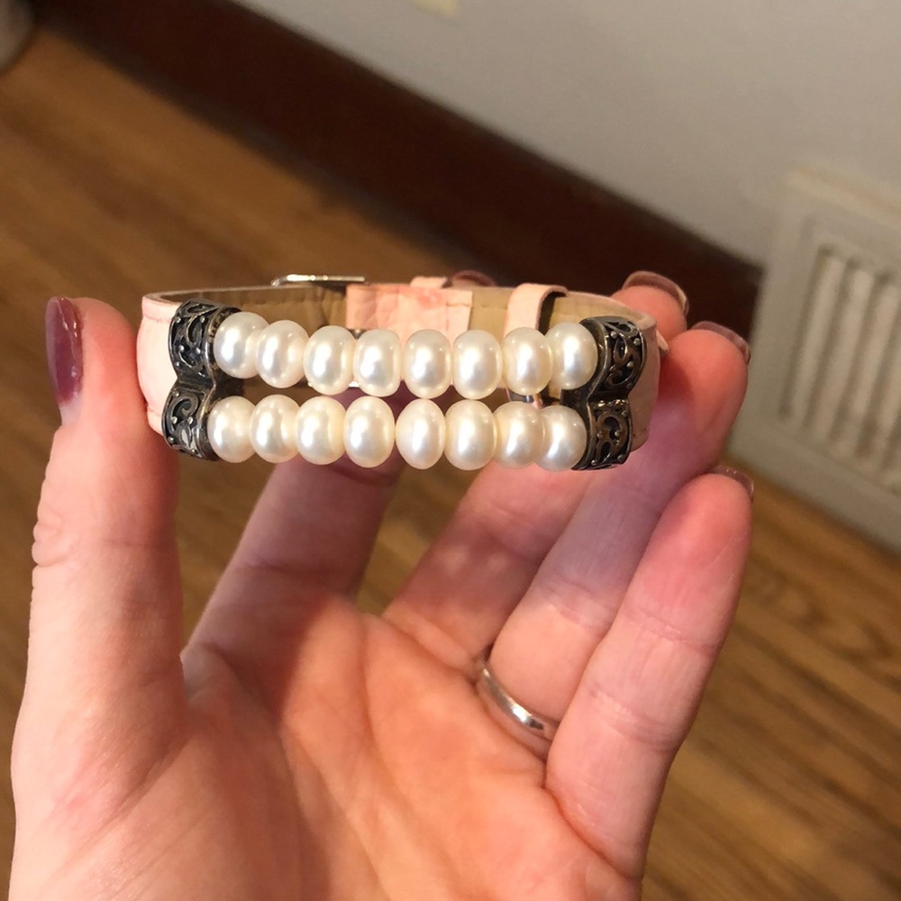 16 pearl bracelet with pink genuine leather